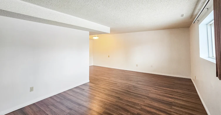 B-1515 36 Street Southeast, Calgary, AB, T2A 1C5 - 4