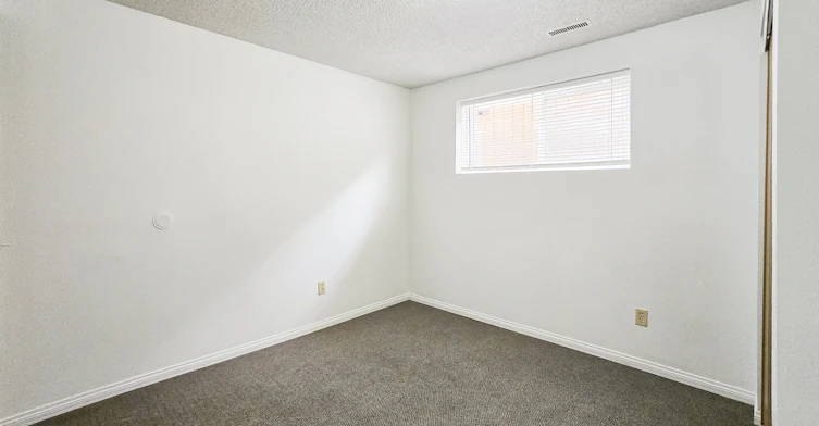 B-1515 36 Street Southeast, Calgary, AB, T2A 1C5 - 8