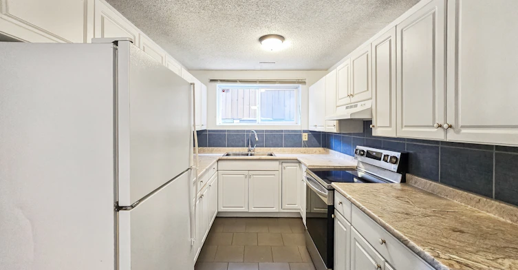B-1515 36 Street Southeast, Calgary, AB, T2A 1C5 - 2