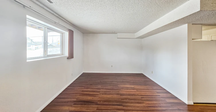 B-1515 36 Street Southeast, Calgary, AB, T2A 1C5 - 3