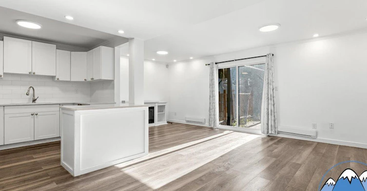 9272 122 Street, Surrey, BC, V3V 4L5 - 2