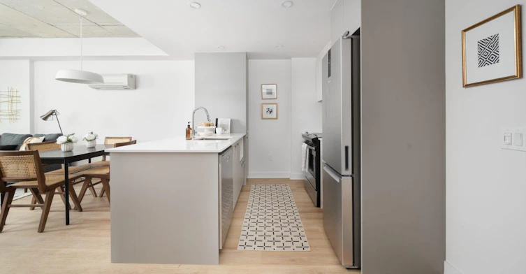 240 Notre Dame Rue Ouest, Montréal, QC, H2Y 1T3 - 13