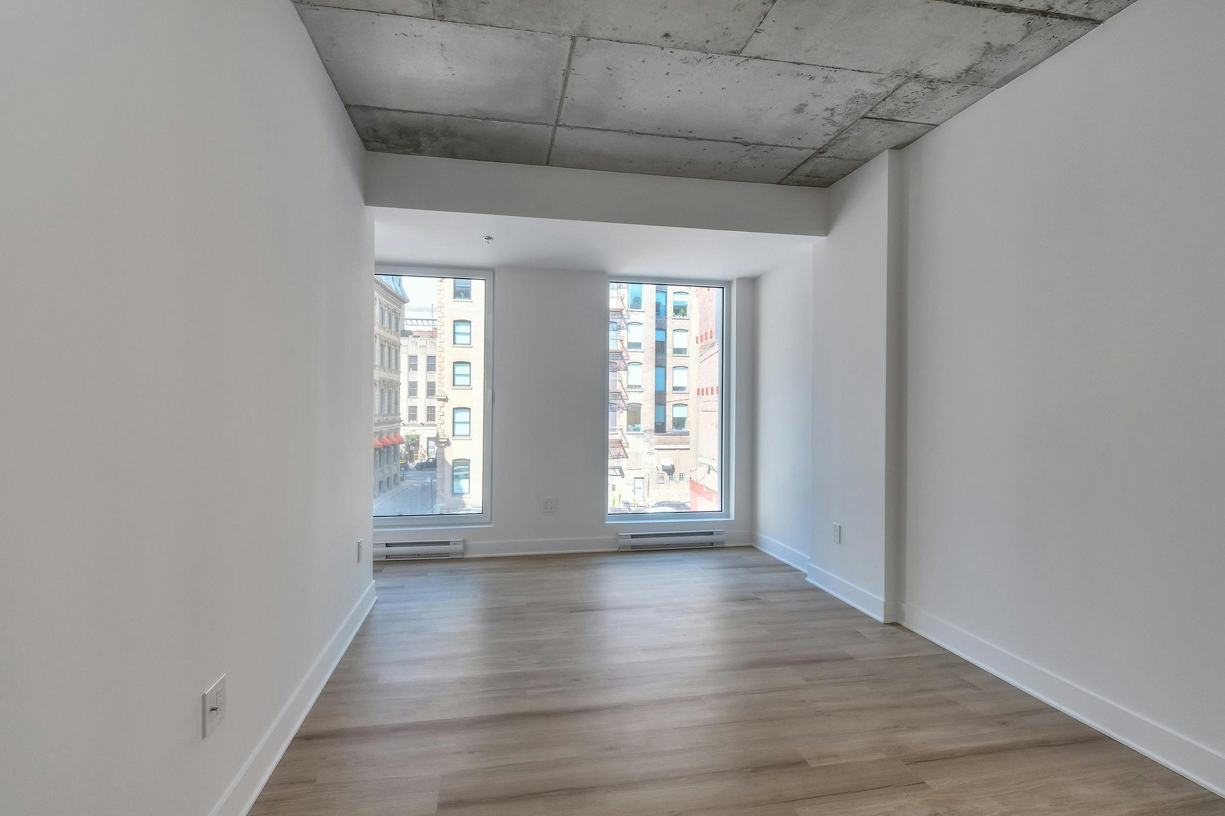 240 Notre Dame Rue Ouest, Montréal, QC, H2Y 1T3 - 15