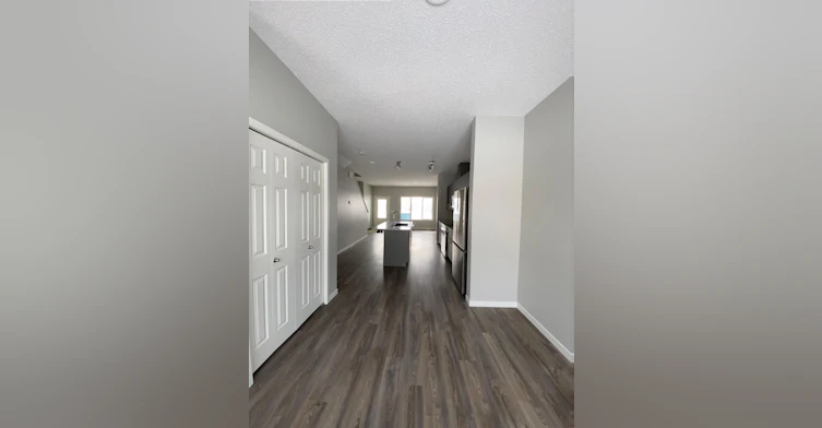 1225 16a Street Northwest, Edmonton, AB, T6T 2S4 - 16