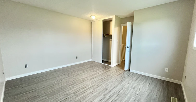 14634 25 Street Northwest, Edmonton, AB, T5Y 1X4 - 15
