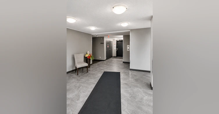 5370 Chappelle Road Southwest, Edmonton, AB, T6W 3L5 - 3