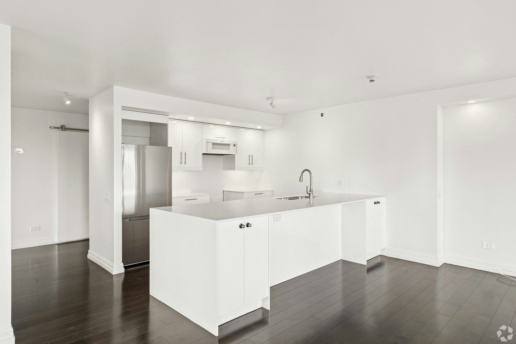 1924-3450 Drummond Rue, Montréal, QC, H3G 1Y2 - 2