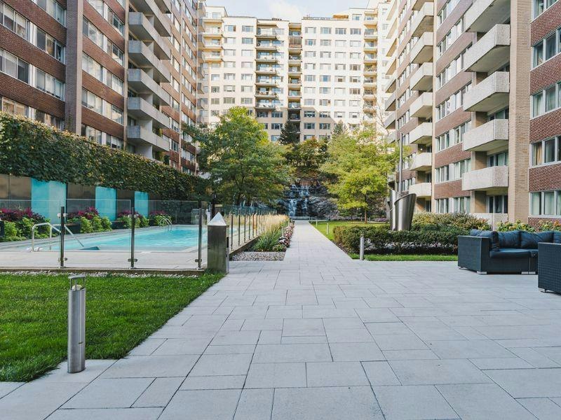 3450 Drummond Rue, Montréal, QC, H3G 1Y2 - 2
