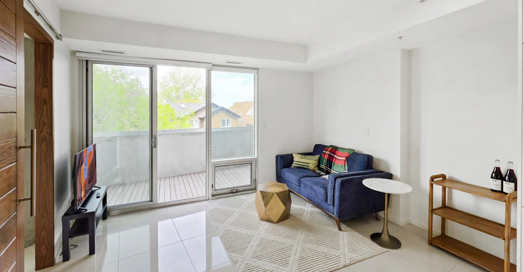 312-1020 9 Avenue Southeast, Calgary, AB, T2G 0S7 - 3