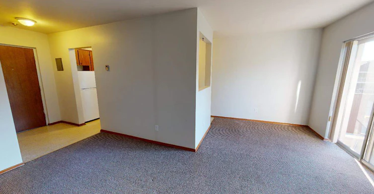 2225 University Avenue West, Windsor, ON, N9B 1E6 - 2