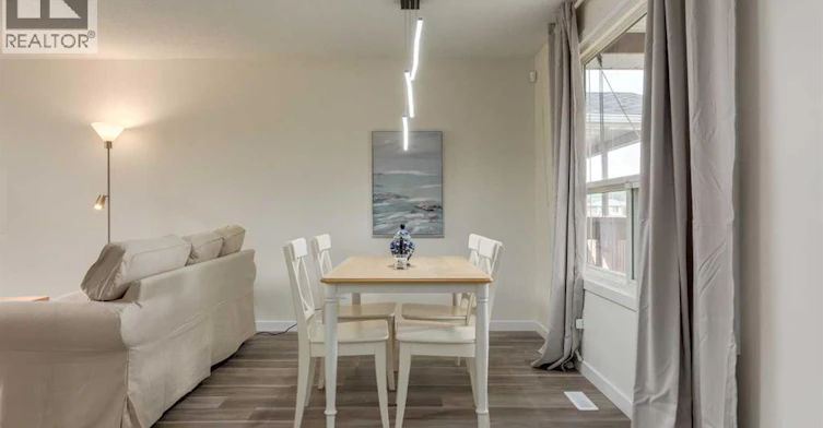 4627 73 Street Northwest, Calgary, AB, T3B 2N7 - 10