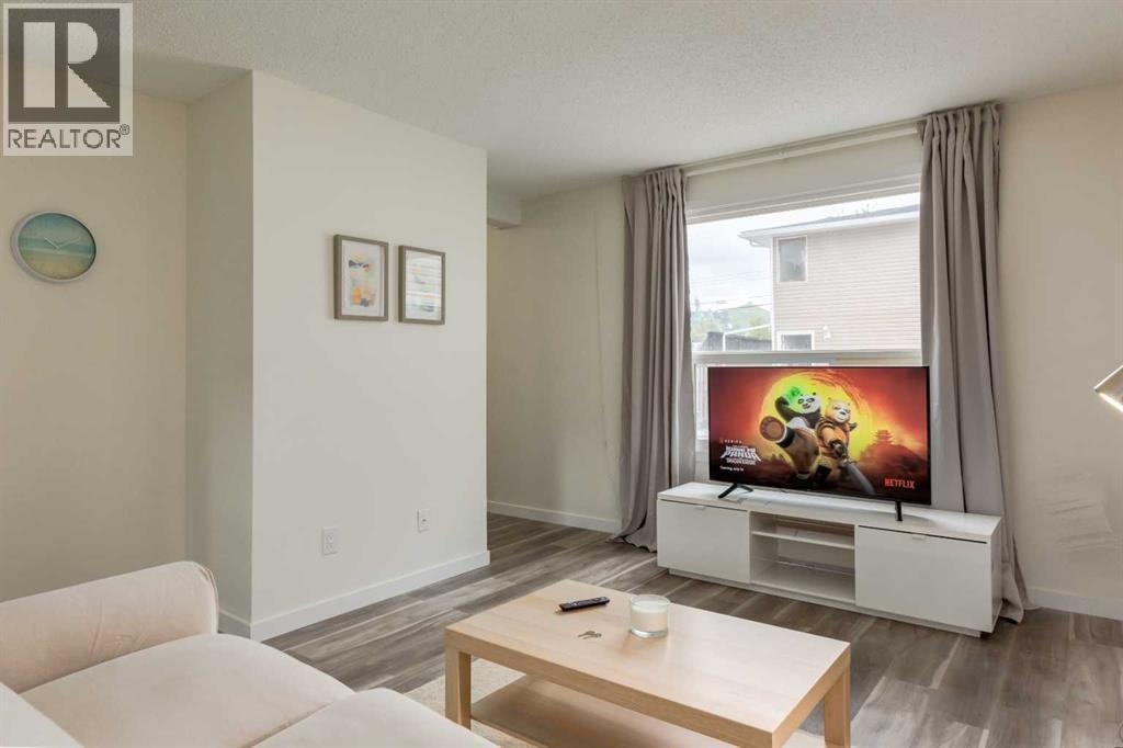 4627 73 Street Northwest, Calgary, AB, T3B 2N7 - 15