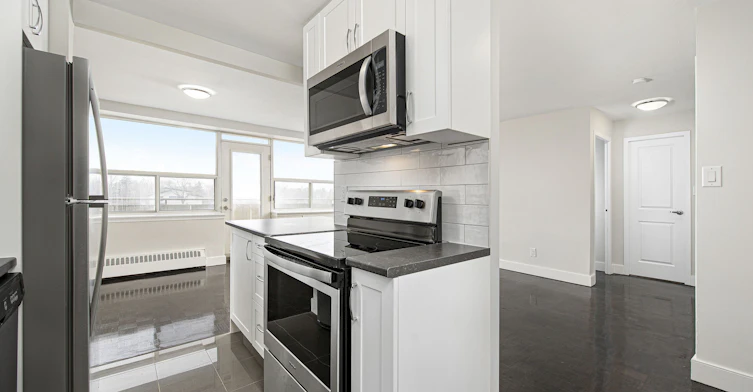 0121-70 Rexdale Boulevard, Toronto, ON, M9W 1N8 - 2
