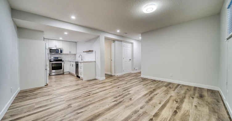 Lower-5808 Dalridge Hill Northwest, Calgary, AB, T3A 1L9 - 5