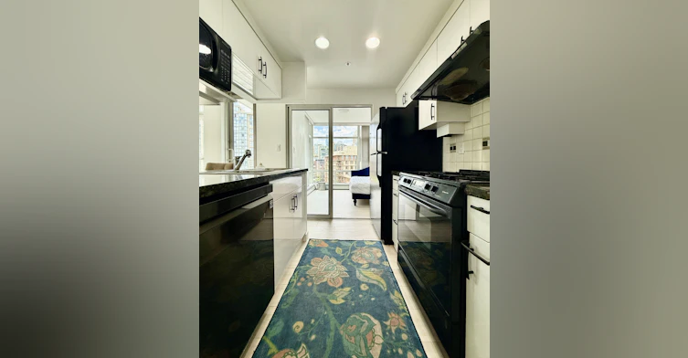 198 Aquarius Mews, Vancouver, BC, V6Z 2Y3 - 7