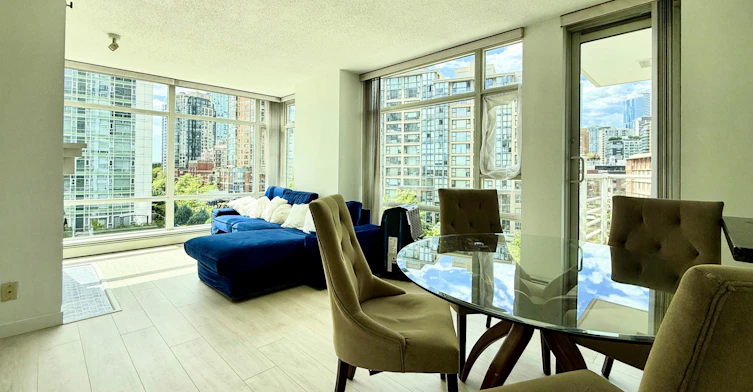 198 Aquarius Mews, Vancouver, BC, V6Z 2Y3 - 12