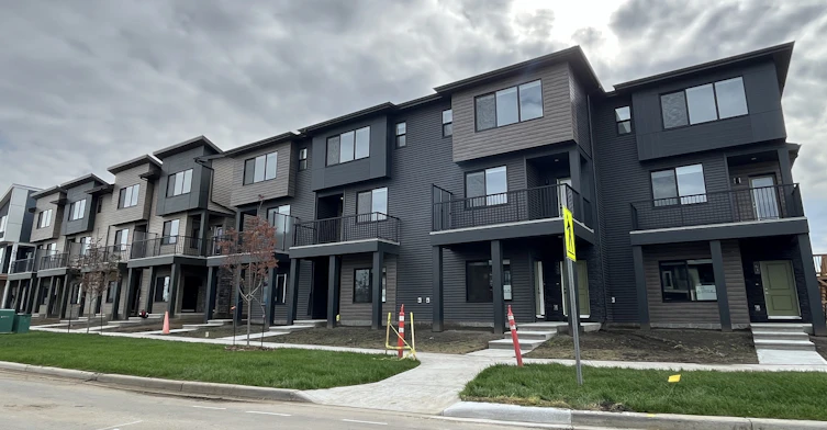 Upper-71 Westwind Drive, Spruce Grove, AB, T7X 4C6 - 13