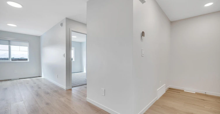 G-8132 227 Street Northwest, Edmonton, AB, T5T 4N5 - 7