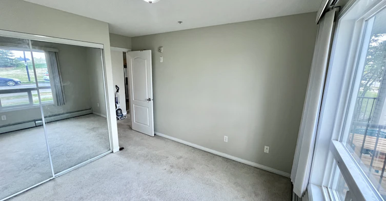 7120-7327 Terwillegar Drive South Northwest, Edmonton, AB, T6R 0L8 - 6