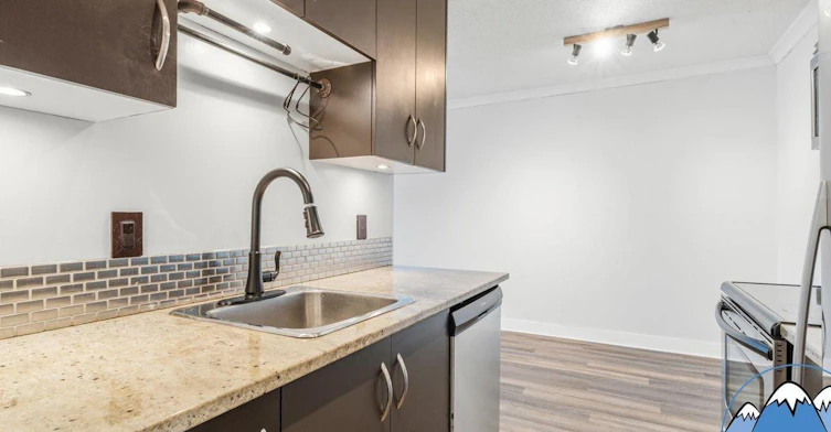 270 West 3rd Street, North Vancouver, BC, V7P 0A1 - 5