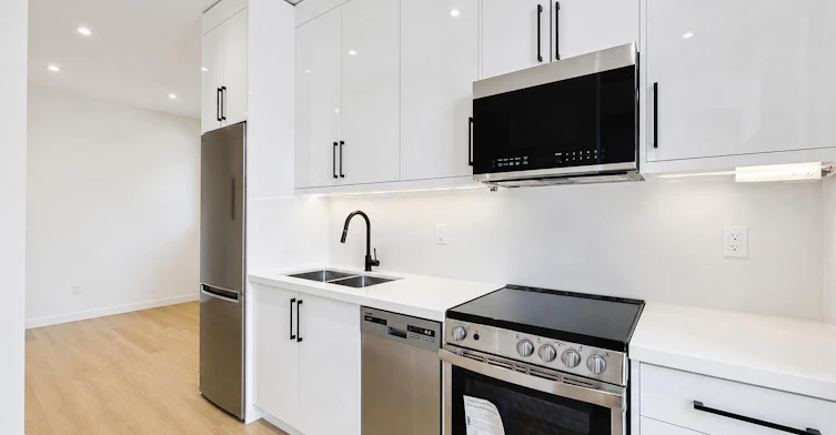 Gdn-159 Locksley Avenue, Toronto, ON, M6B 3N6