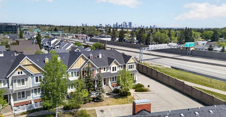 46-46 Mike Ralph Way Southwest, Calgary, AB, T3E 7P2 - 2