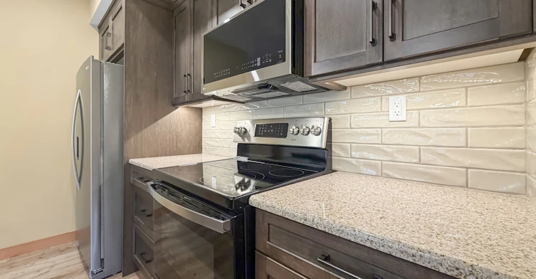 Lower-2925 214 Street, Crowsnest Pass, AB, T0K 0E0 - 10