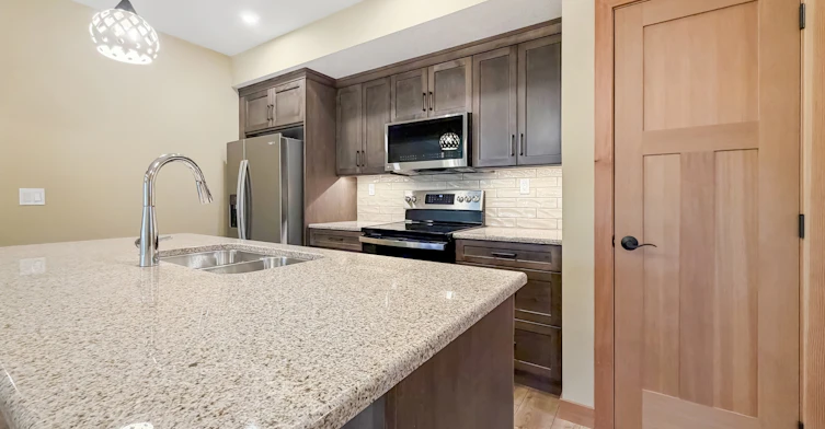Lower-2925 214 Street, Crowsnest Pass, AB, T0K 0E0 - 8