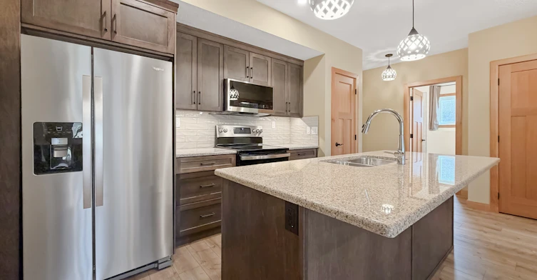Lower-2925 214 Street, Crowsnest Pass, AB, T0K 0E0 - 9