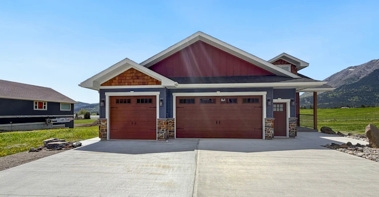 Lower-2925 214 Street, Crowsnest Pass, AB, T0K 0E0 - 3
