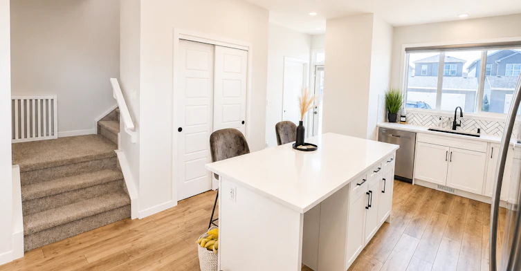 20305A-20305 45 Street Southeast, Calgary, AB, T3M 3W2 - 5