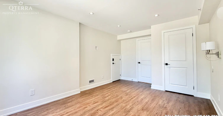 3-12 Batavia Avenue, Toronto, ON, M6N 4A2 - 10