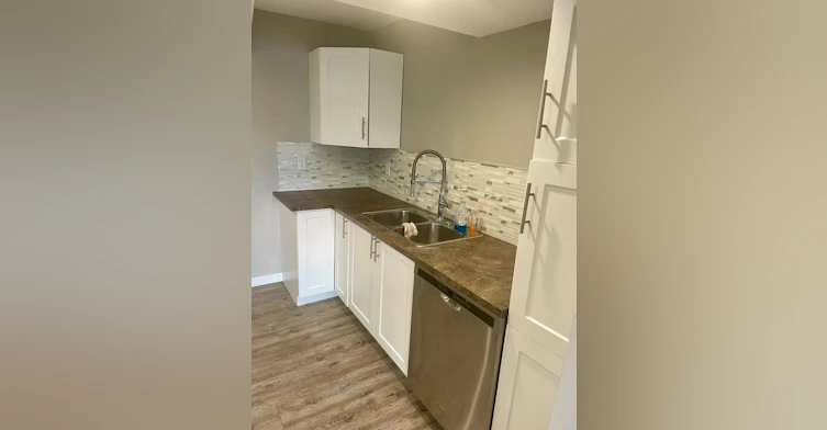 5119 55 Avenue, Leduc, AB, T9E 5N7 - 4