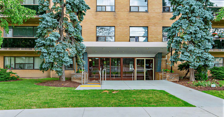 402-2329 Kipling Avenue, Toronto, ON, M9W 4L7 - 11