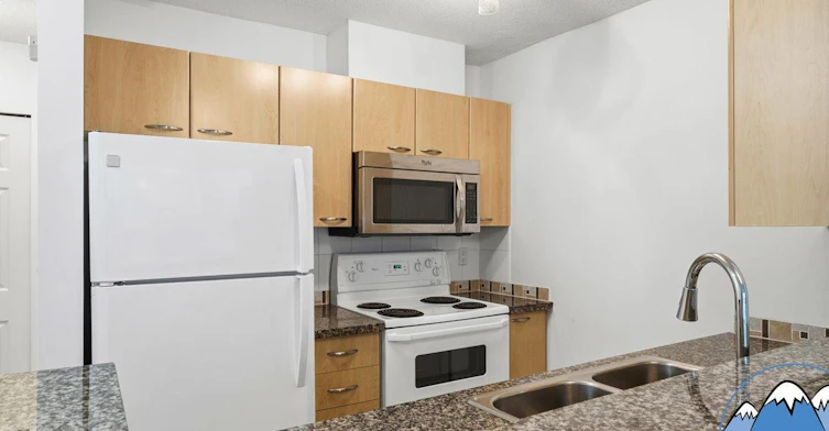 1420 West Georgia Street, Vancouver, BC, V6G 3K4 - 5