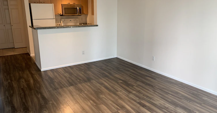 1420 West Georgia Street, Vancouver, BC, V6G 3K4 - 2