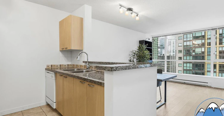 1420 West Georgia Street, Vancouver, BC, V6G 3K4 - 2