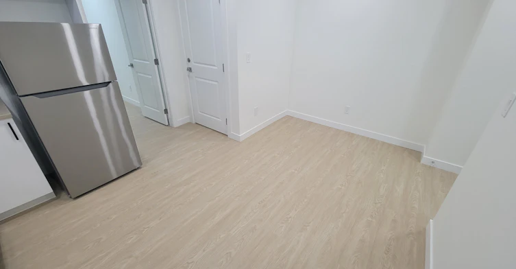 20825 19a Avenue Northwest, Edmonton, AB, T6M 3E1 - 2