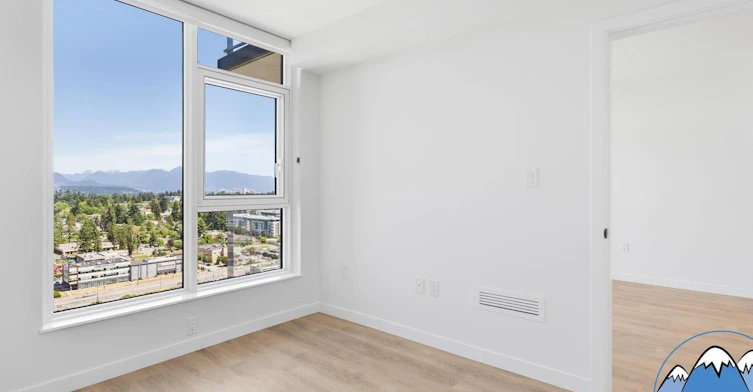 13738 Central Avenue, Surrey, BC, V3T 0X5 - 13