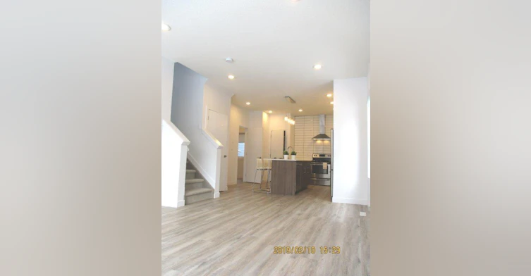 7427-7427 106 Street, Edmonton, AB, T6E 4W1 - 9