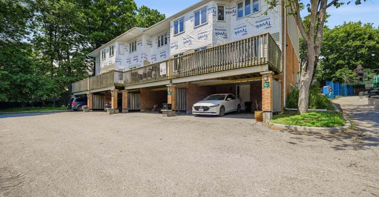 1122 Chimney Hill Way, Ottawa, ON, K1J 8Z6