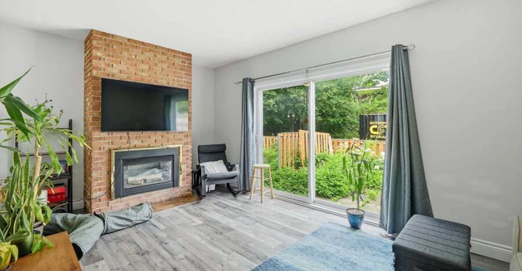 1122 Chimney Hill Way, Ottawa, ON, K1J 8Z6 - 9