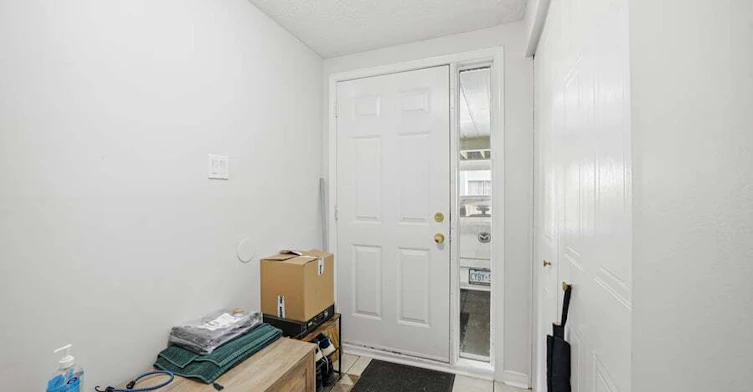 1122 Chimney Hill Way, Ottawa, ON, K1J 8Z6 - 2