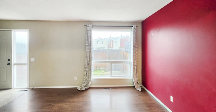 5425 Pensacola Crescent Southeast, Calgary, AB, T2A 2G7 - 5