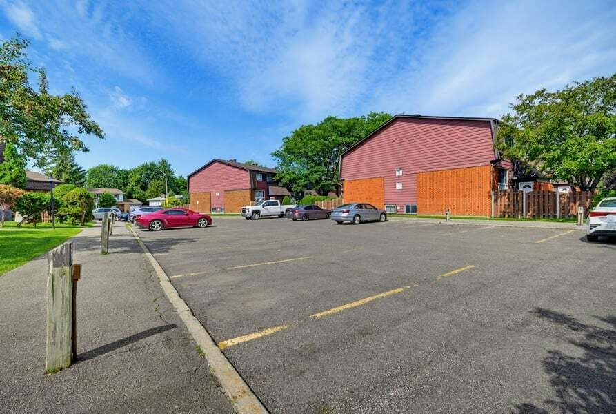 F-1 Banner Road, Ottawa, ON, K2H 8T3 - 13