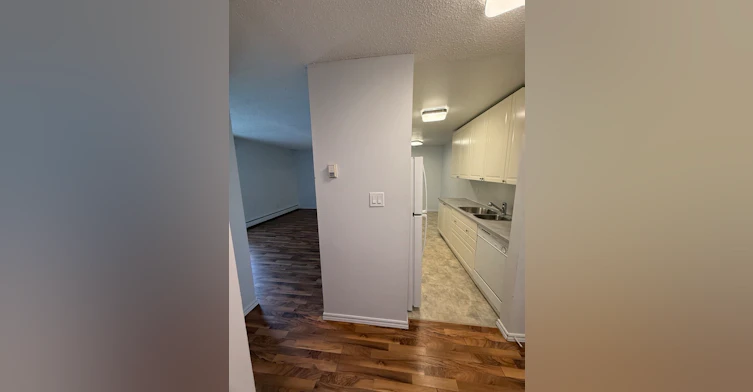 11245 31 Avenue Nw, Edmonton, AB, T6J 3V5 - 7