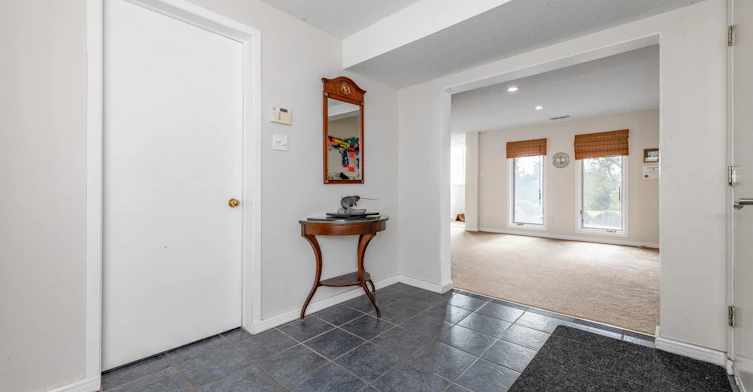 1238 Barnwell Crescent, Ottawa, ON, K4B 1K4 - 4