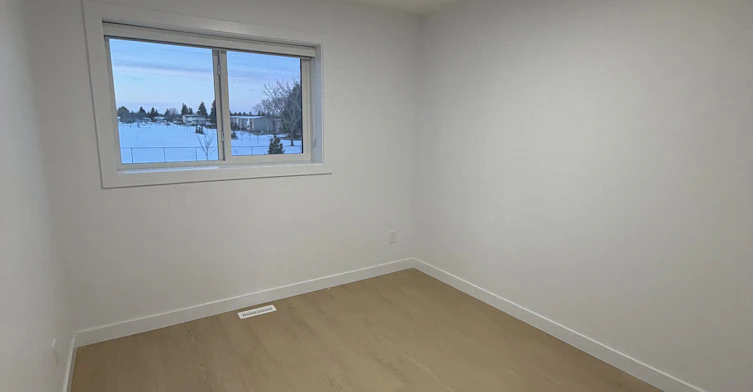 8509-8503 132 Avenue Northwest, Edmonton, AB, T5E 0X6 - 6