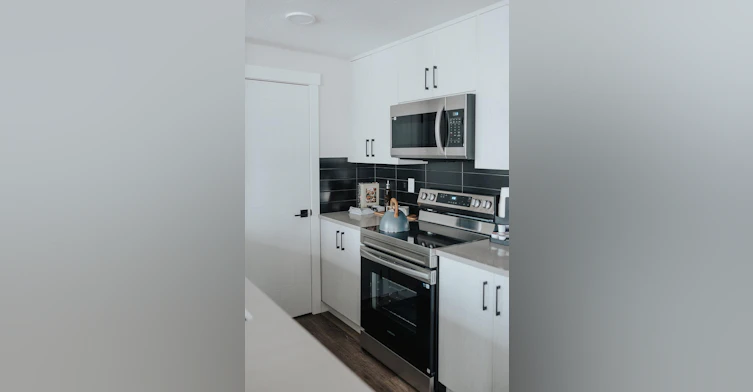 106-226 Heirloom Green Southeast, Calgary, AB, T3S 0H2 - 4
