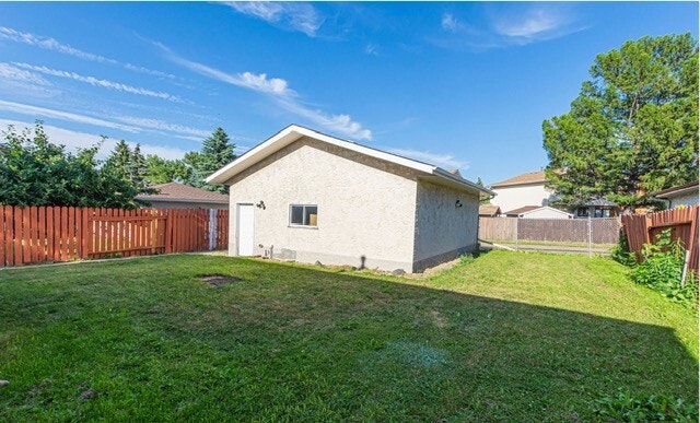 153 Woodvale Road West Nw, Edmonton, AB, T6L 1E7 - 2